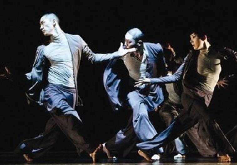 Choe Contemporary Dance Company, danza multimedia