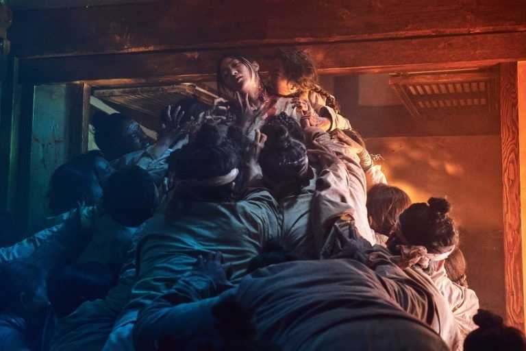 10 Razones Por Las Que Tienes Que Ver Kingdom La Serie De Zombies De Netflix K Magazine 9115