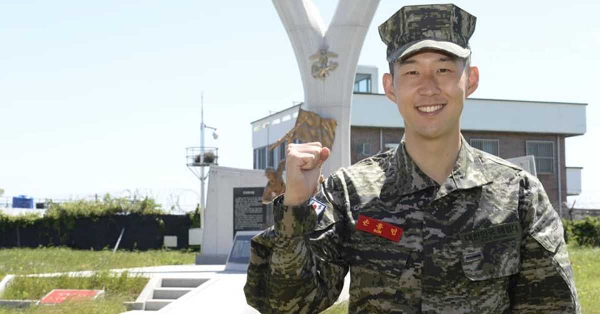 Son Heung-Min concluyó con honores su servicio militar