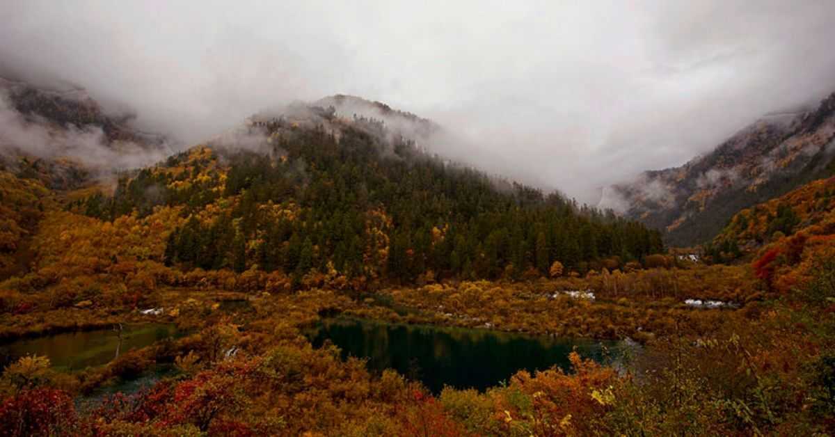 Lago Wolong en Jiuzhaigou