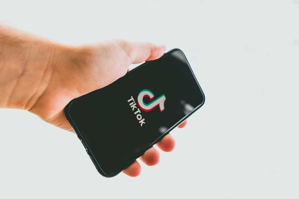 India bloquea a TikTok y otras 58 aplicaciones chinas