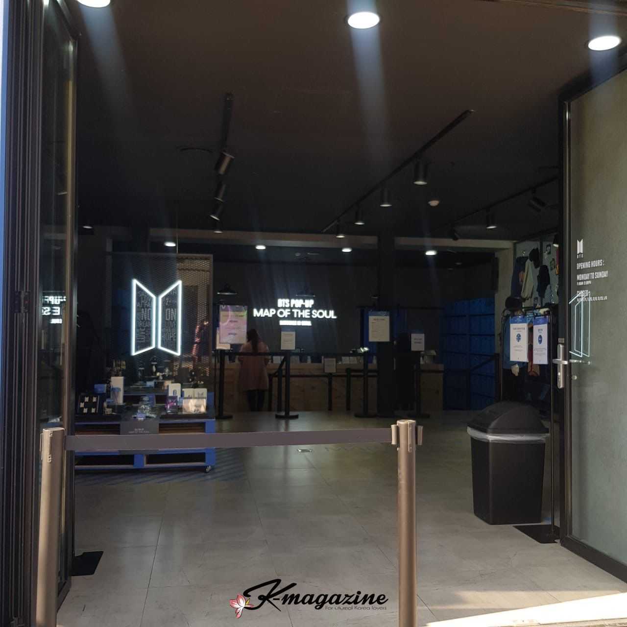 Entrada de la BTS Pop-Up Store