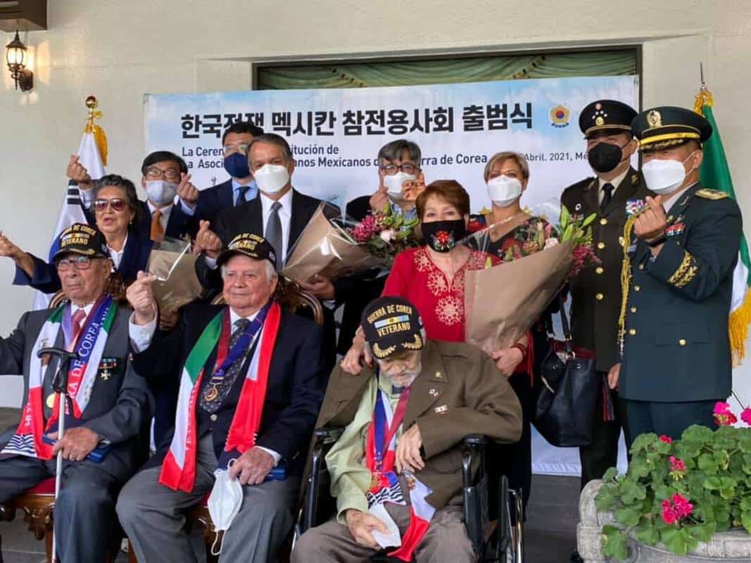 Abre en Seúl exposición en honor a mexicanos que lucharon en la Guerra de Corea